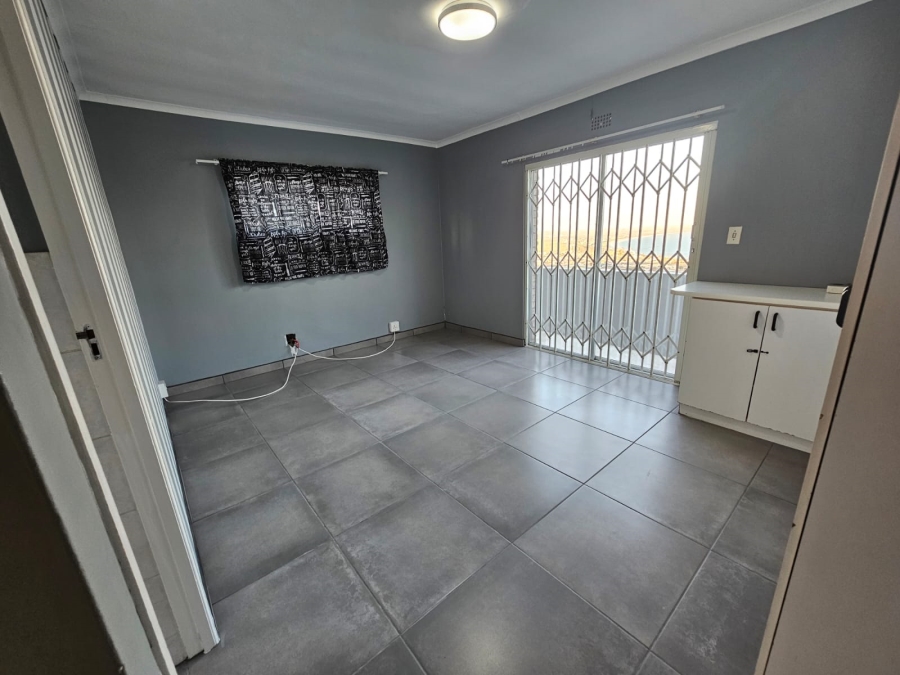 To Let 5 Bedroom Property for Rent in Saldanha Heights Western Cape